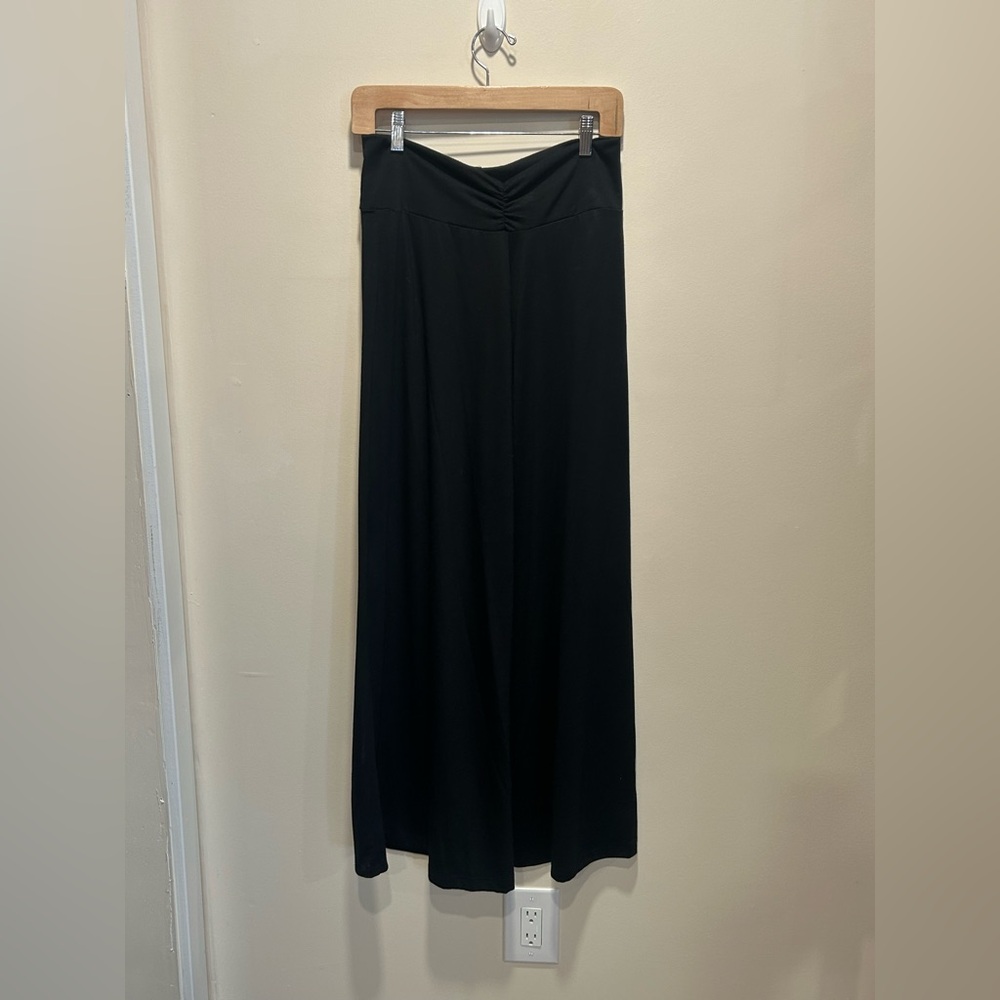 Zenana Outfitters Classic Black A-Line Skirt